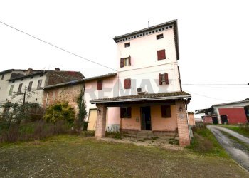 Casa all\'aperto - Casa semi indipendente Via Gabbiano Cella
 
31, Noceto - foto 2