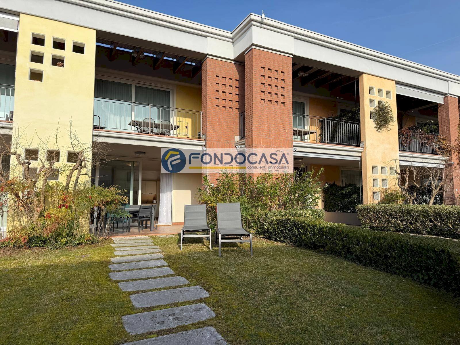 Foto 1 - Bilocale Via giuseppe Mazzini
 
1, Padenghe sul Garda - foto 1