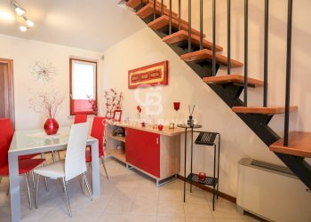 PRANZO - Appartamento VIA GIULIO CESARE
 
1, Desenzano del Garda - foto 9