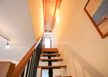 SCALA PIANO SUPERIORE - Appartamento VIA GIULIO CESARE
 
1, Desenzano del Garda - foto 19