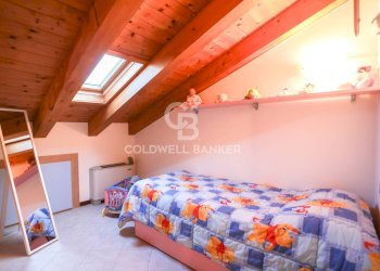 STANZA PIANO SUPERIORE - Appartamento VIA GIULIO CESARE
 
1, Desenzano del Garda - foto 25