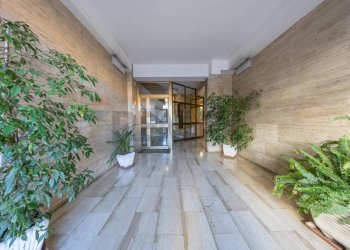 Ricezione / Lobby - Bilocale Viale San Giovanni Bosco
 
128, Roma - foto 1