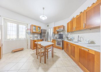 Cucina - Bilocale Viale San Giovanni Bosco
 
128, Roma - foto 2