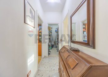 Hall / corridoio - Bilocale Viale San Giovanni Bosco
 
128, Roma - foto 30