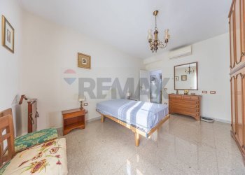 Camera / camera da letto - Bilocale Viale San Giovanni Bosco
 
128, Roma - foto 43