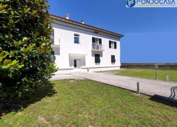 facciata - Appartamento via battisti, Forte dei Marmi - foto 1