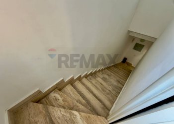 Scale - Independent house San Vito dei Normanni - photo 39