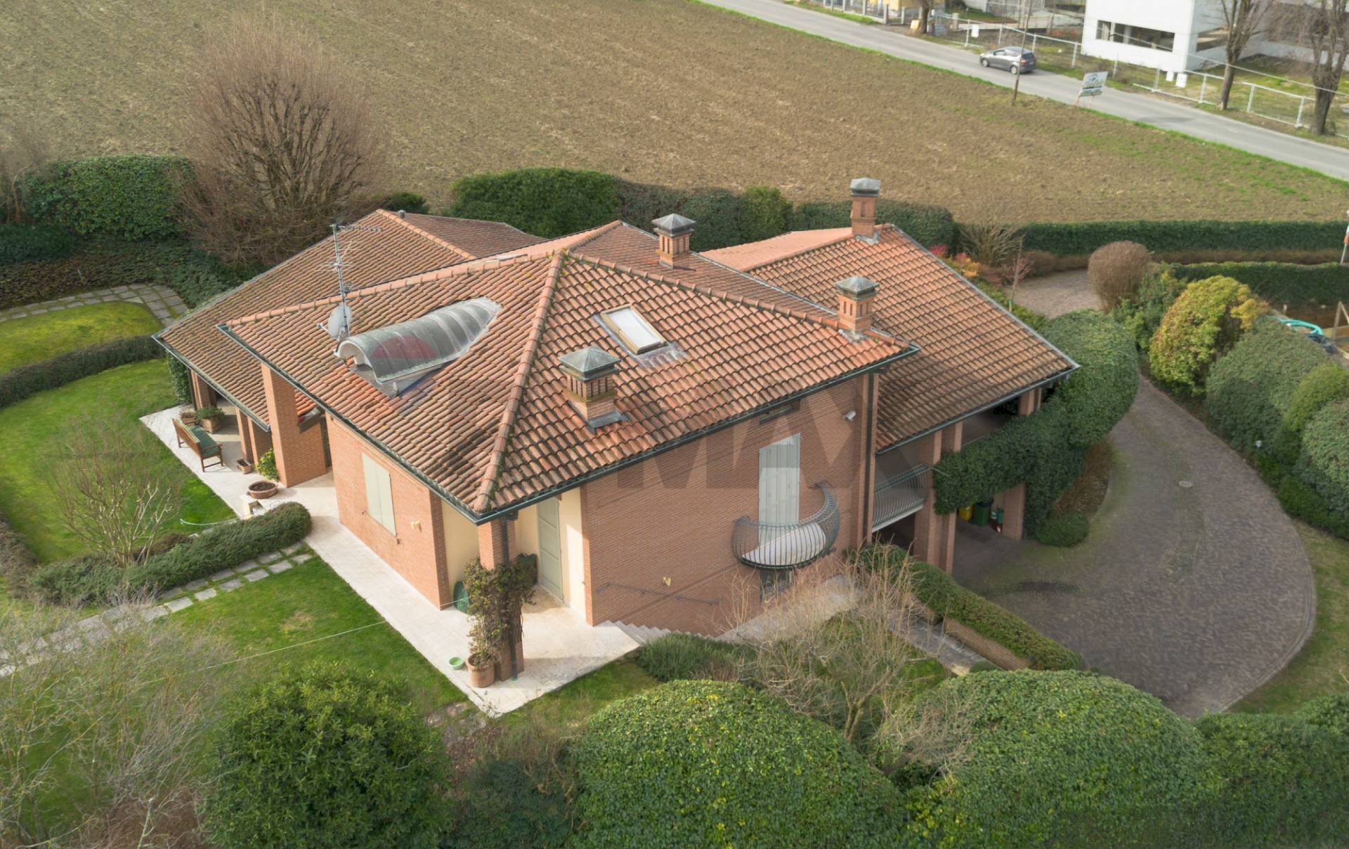 Casa all\'aperto - Villa bargone montauro
 
218, Salsomaggiore Terme - photo 1