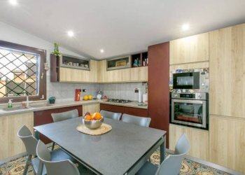 Foto 9 - Casa semi indipendente Viale Priamo
 
93, Pomezia - foto 9