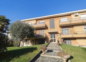 Foto 1 - Quadrilocale Via Ada Negri
 
15, Cassano Magnago - foto 1