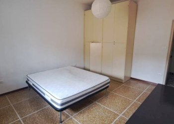 Camera da letto - Appartamento via Irnerio, Bologna (zona Irnerio) - foto 3