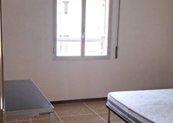 Camera da letto - Appartamento via Irnerio, Bologna (zona Irnerio) - foto 8