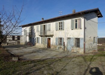 Facciata - Rustico via Bocchiarda, Calosso - foto 1