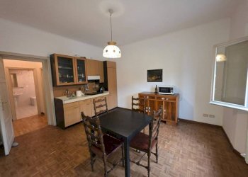 Salone - Quadrilocale via dell'Indipendenza, 20, Bologna (zona Centro Storico) - foto 13