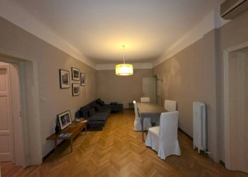 Salone - Quadrilocale via dell'Indipendenza, 20, Bologna (zona Centro Storico) - foto 10