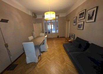 Salone - Quadrilocale via dell'Indipendenza, 20, Bologna (zona Centro Storico) - foto 11