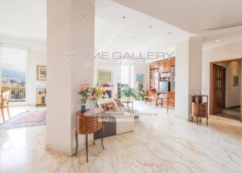 Sala da pranzo - Appartamento piazza Daniele Manin, Genova (zona Castelletto) - foto 7