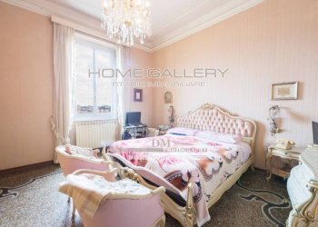 Camera da letto - Appartamento piazza Daniele Manin, Genova (zona Castelletto) - foto 9