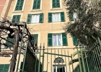 Facciata - Three-room apartment via Monte Moro di Quinto, 1, hamlet Quinto Al Mare, Genova - photo 6