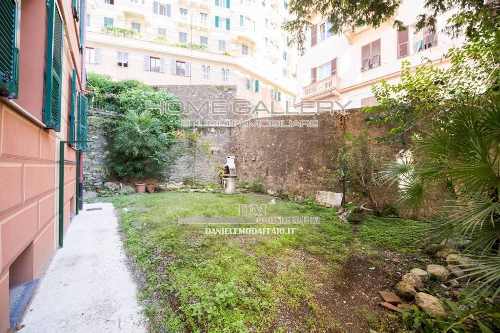 Apartment via Giuseppe Casaregis, Genova (neighborhood Foce) - photo 2