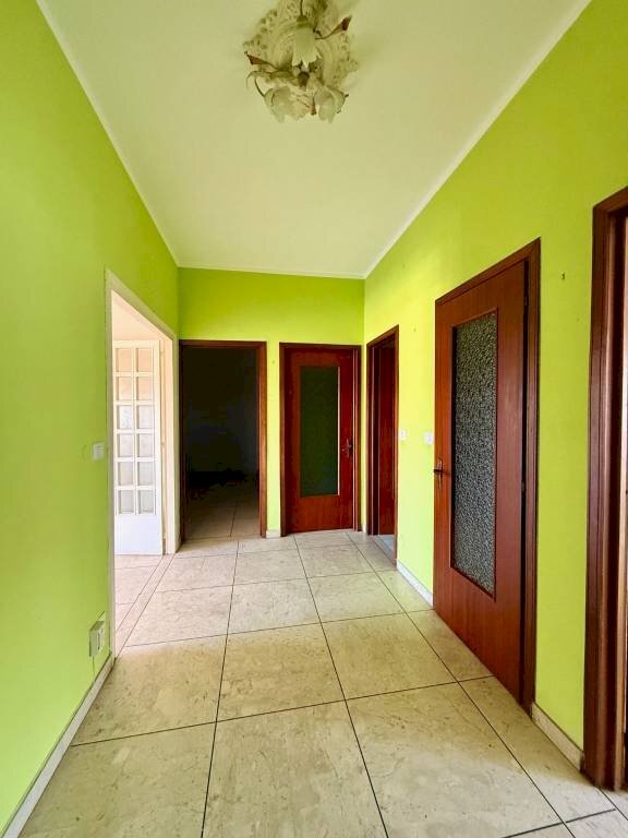 Corridoio - Quadrilocale largo Umbria, 14, Carmagnola - foto 3