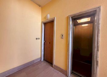 Ascensori - Quadrilocale largo Umbria, 14, Carmagnola - foto 24