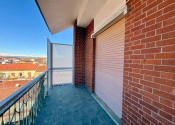 Terrazzo - Quadrilocale largo Umbria, 14, Carmagnola - foto 15