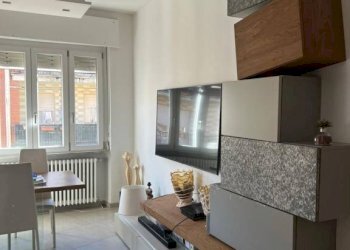 Salone - Appartamento via Giuseppe Verdi, Asti - foto 2