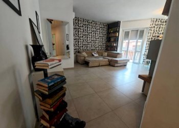 Salone - Appartamento via Giuseppe Verdi, Asti - foto 1