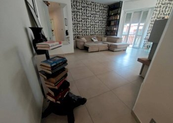Salone - Appartamento via Giuseppe Verdi, Asti - foto 2