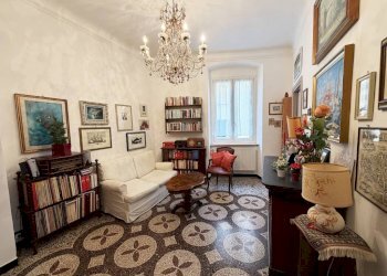 Salone - Quadrilocale Passo 10 Dicembre, 10, Genova (zona Lagaccio) - foto 2