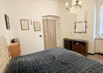 Camera da letto - Quadrilocale Passo 10 Dicembre, 10, Genova (zona Lagaccio) - foto 12