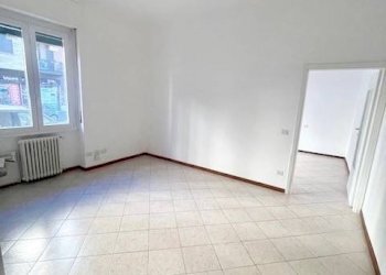 Camera da letto - Bilocale via Giovanni Cadolini, Milano - foto 4