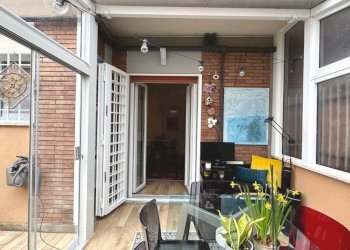 Veranda - Two-room apartment via Luigi Ronzoni, Roma - photo 12