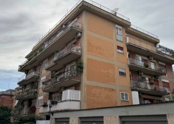 Facciata - Two-room apartment via Luigi Ronzoni, Roma - photo 34