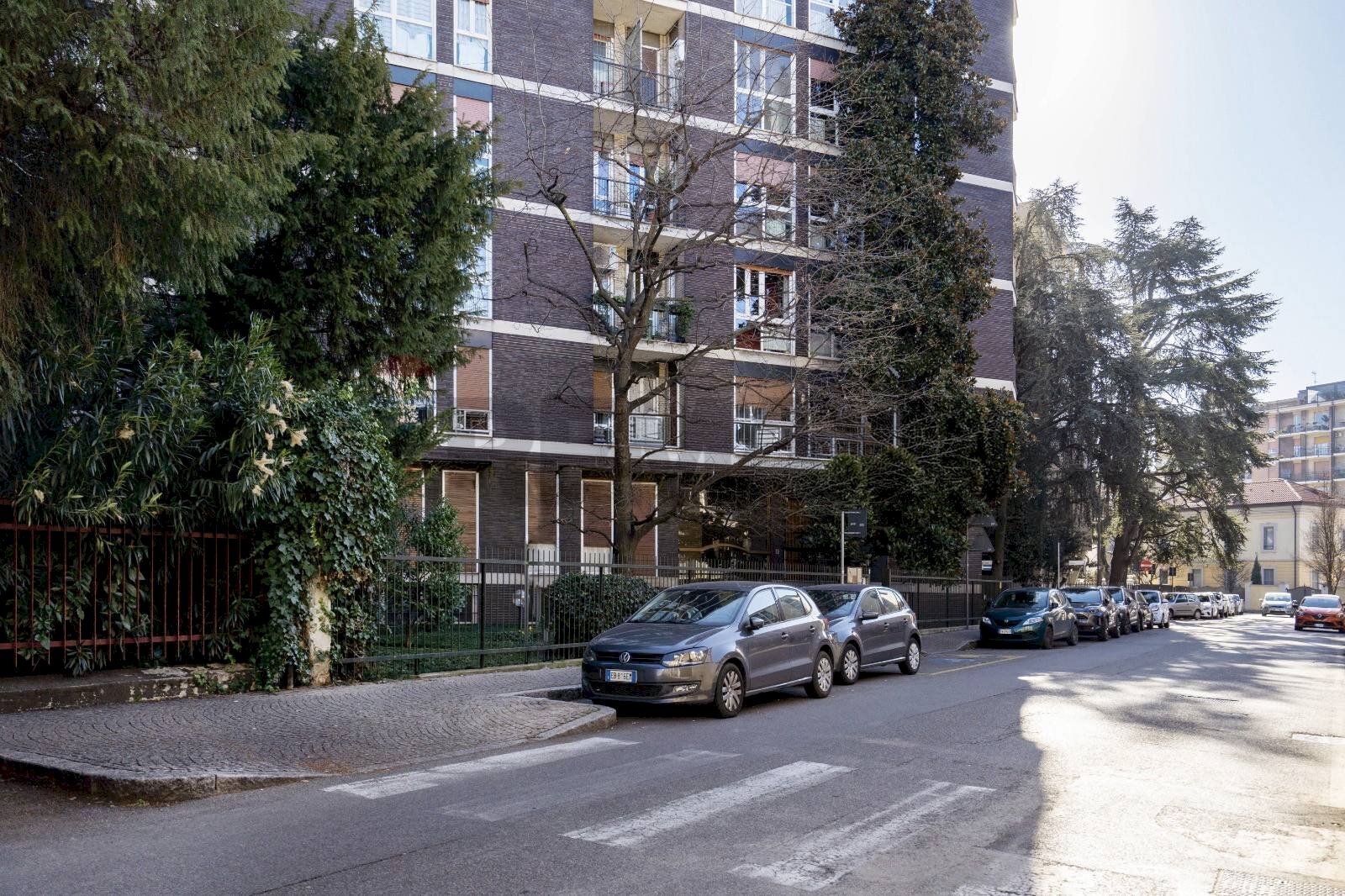 Edificio all\'aperto - Quadrilocale via Quintino Sella
 
7, Monza - foto 1