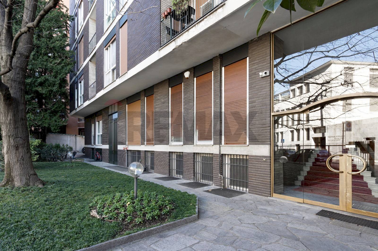 Edificio all\'aperto - Quadrilocale via Quintino Sella
 
7, Monza - foto 3