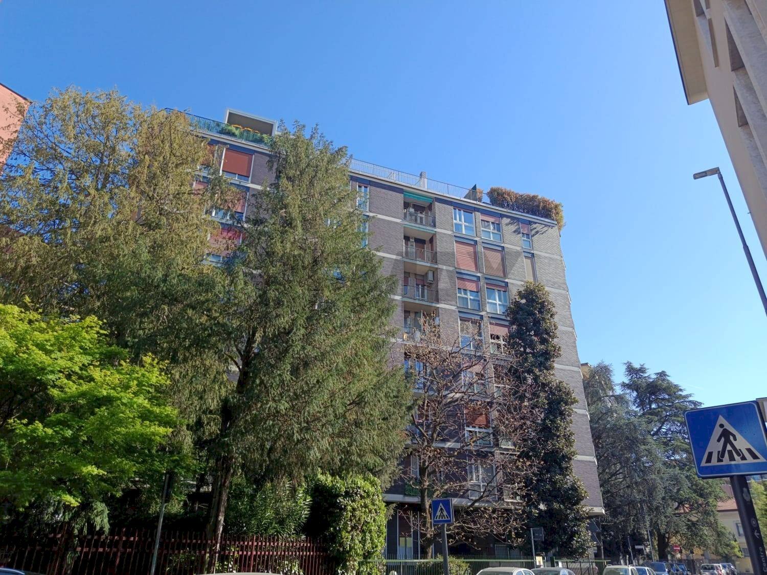 Edificio all\'aperto - Quadrilocale via Quintino Sella
 
7, Monza - foto 1