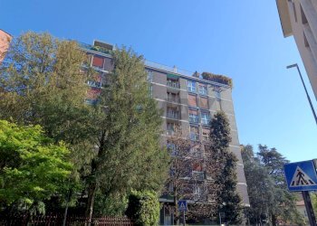 Edificio all\'aperto - Quadrilocale via Quintino Sella
 
7, Monza - foto 1