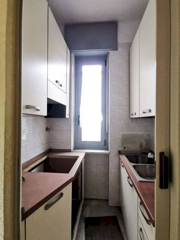 Cucina - Bilocale via Emilio Brusa, 48, Torino (zona Lucento) - foto 3