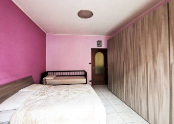 Camera da letto - Two-room apartment via Emilio Brusa, 48, Torino (neighborhood Lucento) - photo 20