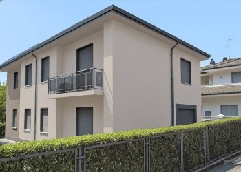 Facciata - Villa via Gioacchino Rossini, Cassano d'Adda - foto 21