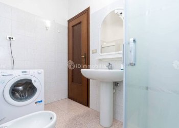 Bagno - Trilocale corso Regio Parco, 24, Torino (zona Aurora) - foto 15