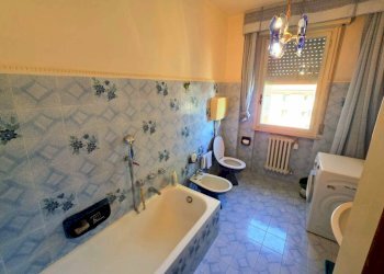 Bagno - Four-room apartment via Torrente Bardea, Parma (neighborhood Montanara) - photo 17