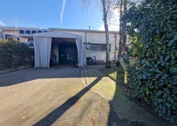 Facciata - Capannone via Cremona, Lainate - foto 3