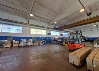 Interno non residenziale - Capannone via Cremona, Lainate - foto 8