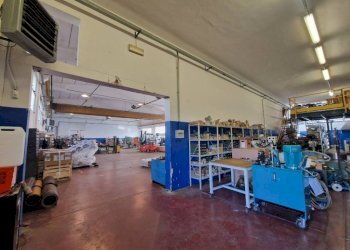 Interno non residenziale - Capannone via Cremona, Lainate - foto 14