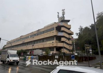 Capannone via Augusto Pedullà, Genova (zona Molassana) - foto 23