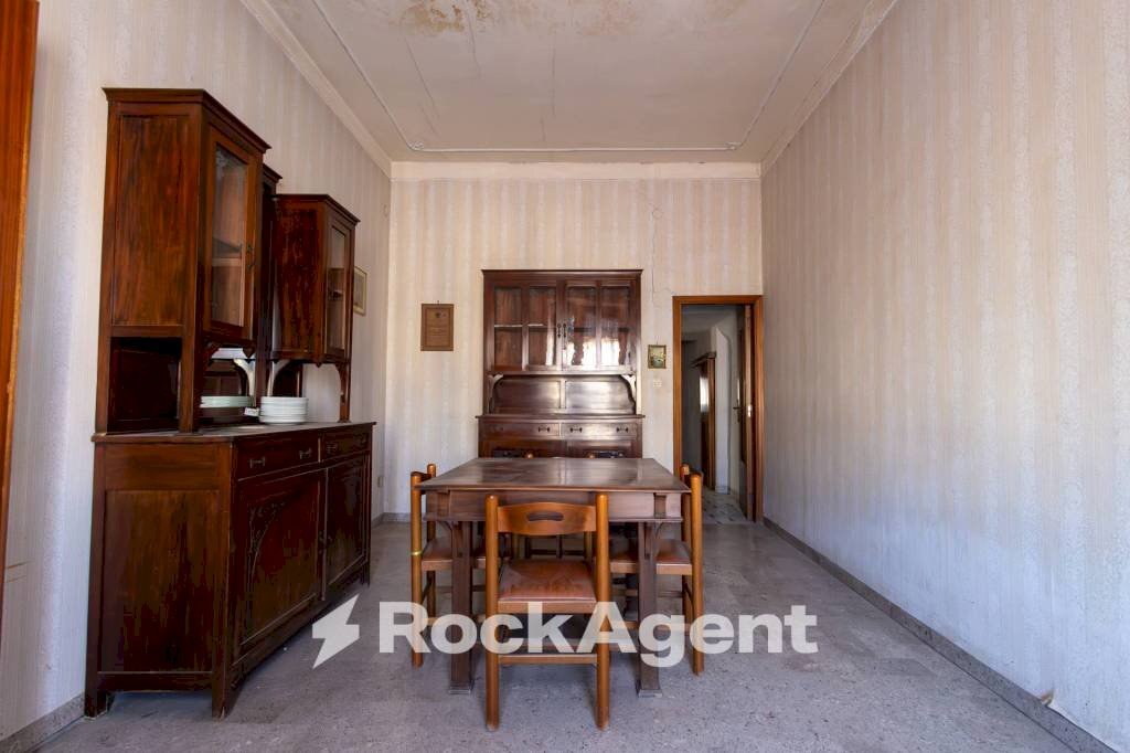 Salone - Quadrilocale corso Giuseppe Mazzini, 269, Catanzaro - foto 3