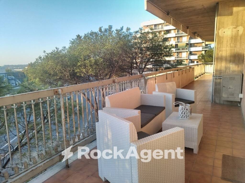 Terrazzo - Trilocale via Pagoda Bianca, 71, Roma (zona Torrino) - foto 2